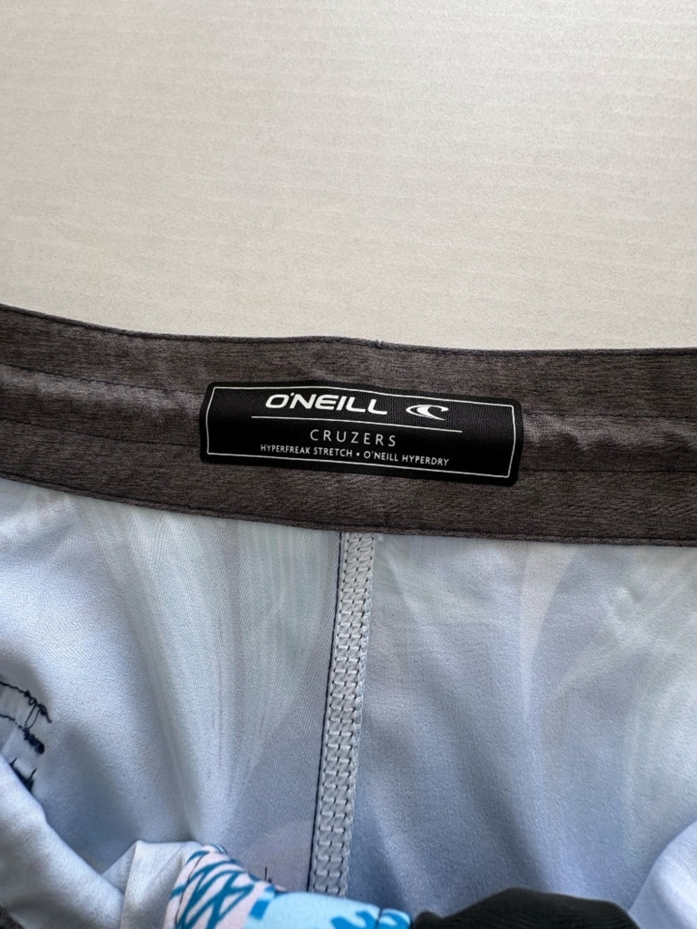 O'Neil Cruzers Boardshorts - Size 36. - Picture 6 of 13